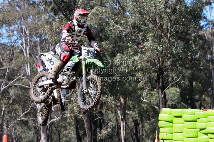 678x444 pixels (92K)